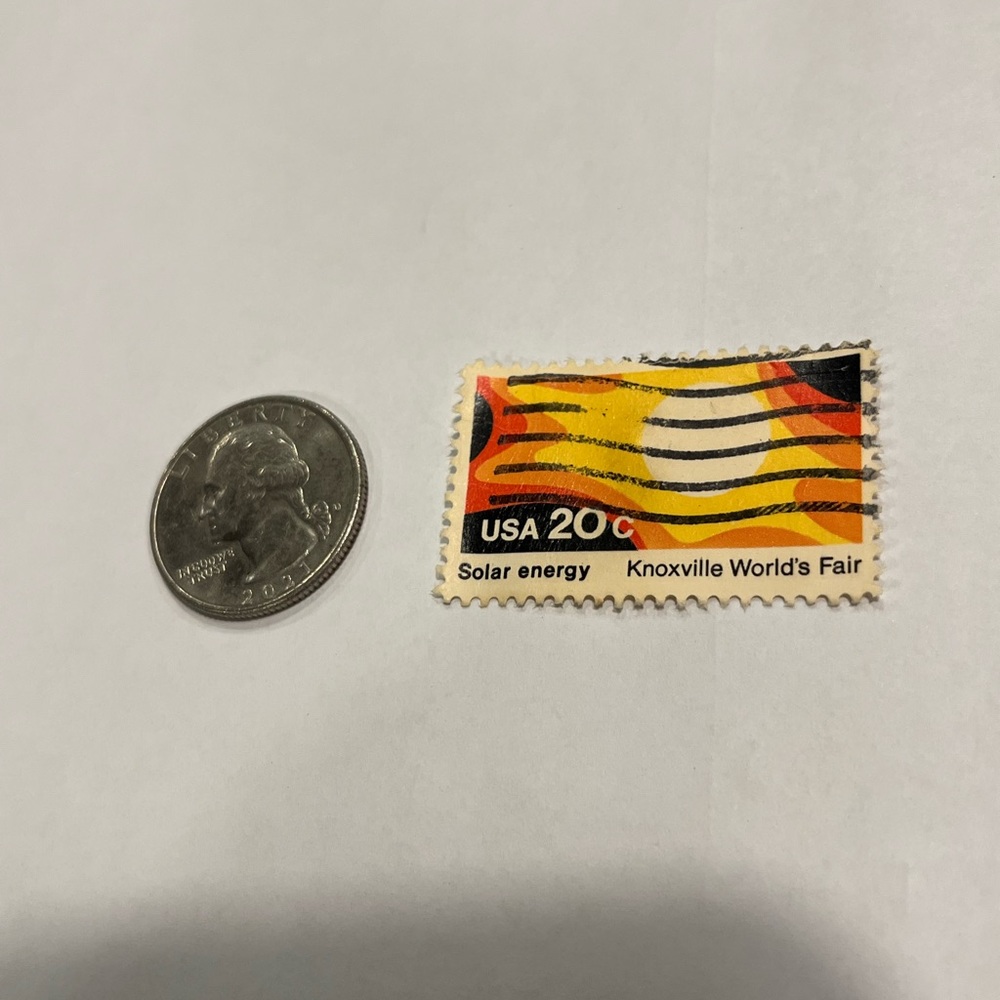 Vintage Old Used Knoxville World's Fair, Solar Energy 1982 Postage Stamp